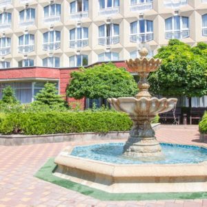 Фонтан в санатории «Виктория» в Кисловодске - фотография