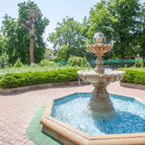 Фонтан в санатории «Виктория» в Кисловодске - фотография