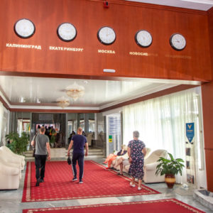 Лобби в санатории «Виктория» в Кисловодске - фотография