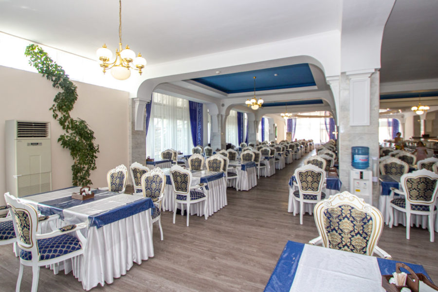Синий зал «Сапфир» в санатории «Виктория» в Кисловодске - фотография