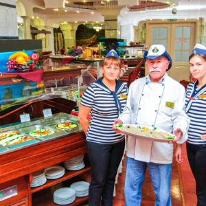 Красный зал «Рубин» в санатории «Виктория» в Кисловодске - фотография