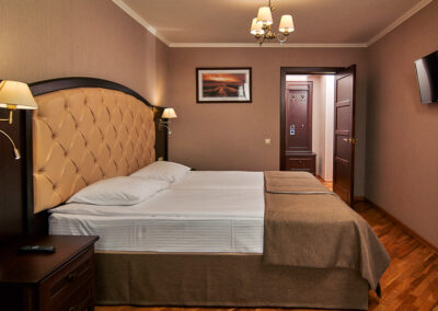 Номер «Стандарт ПК» 2 местный 2 комнатный в санатории «Виктория» в г. Кисловодске - фотография