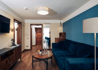 Номер «Премьер» 2 местный 2 комнатный в санатории «Виктория» в г. Кисловодске - фотография