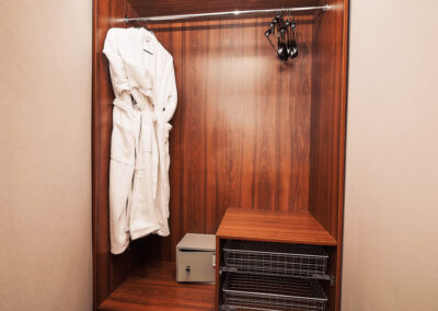 Номер «Премьер» 2 местный 1 комнатный в санатории «Виктория» в г. Кисловодске - фотография