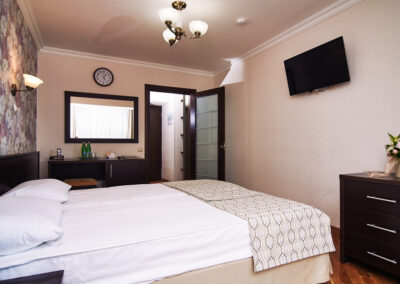 Номер «Стандарт» 2 местный 1 комнатный в санатории «Виктория» в г. Кисловодске - фотография