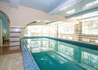 Бассейн в санатории «Виктория» в Кисловодске - фотография