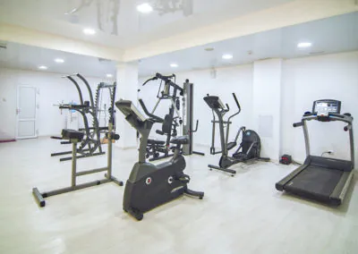 Тренажерный зал в санатории «Виктория» в Кисловодске - фотография